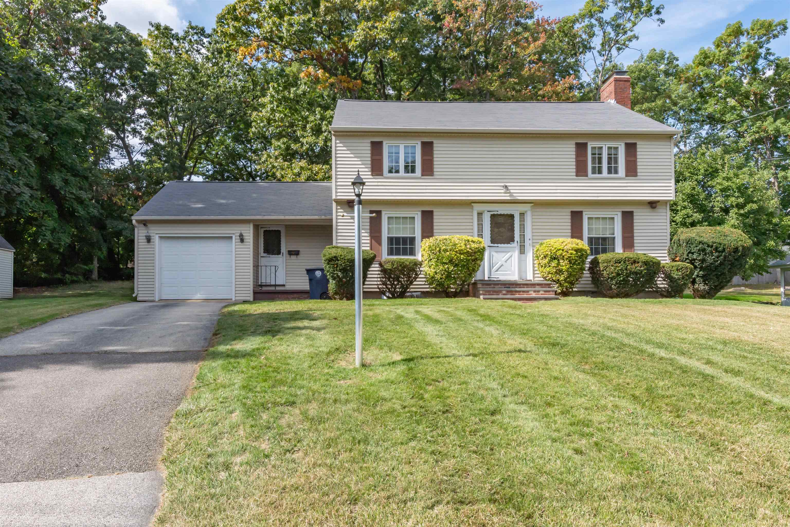 Wood St, Nashua, NH 03064