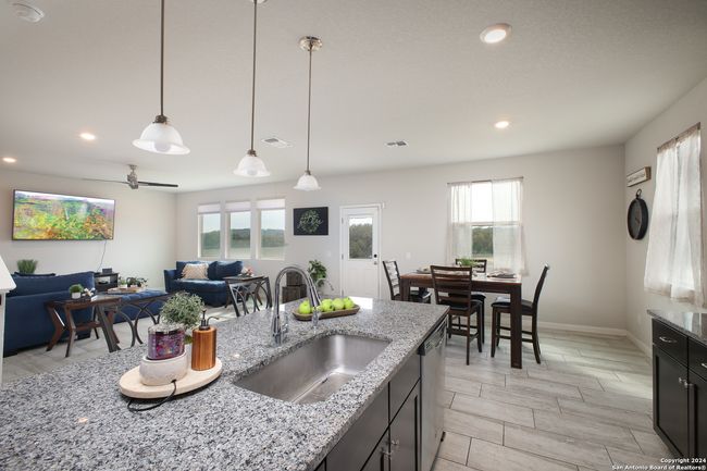 225 Treble Knl, House other with 4 bedrooms, 3 bathrooms and null parking in Spring Branch TX | Image 6