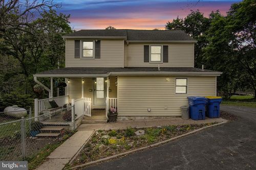 74 Beechcliff Dr, CARLISLE, PA, 17015-9097 | Card Image