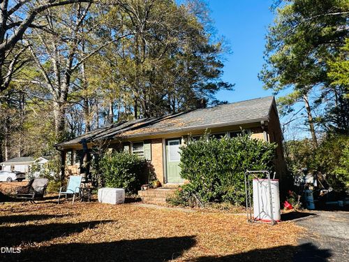 418 Madison Ave, Cary, NC, 27513-4401 | Card Image