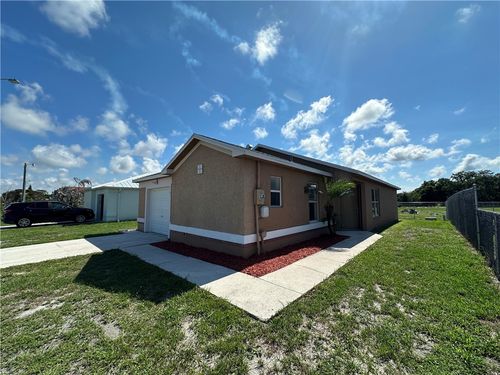 4765 30th Ave, Vero Beach, FL, 32967-1217 | Card Image