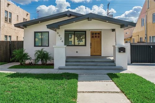 6924 Templeton St, Huntington Park, CA, 90255 | Card Image