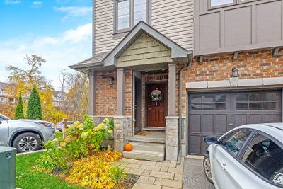 9B - 9 Guthrie Lane, Condo with 2 bedrooms, 2 bathrooms and 1 parking in Rockwood ON | Image 2