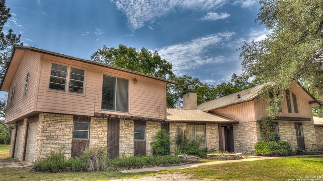 6671 Ranch Road 1120, Home with 4 bedrooms, 3 bathrooms and null parking in Rio Frio TX | Image 8