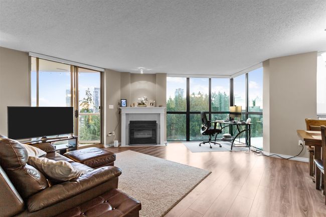 1002 - 1190 Pipeline Road, Condo with 3 bedrooms, 2 bathrooms and 2 parking in Coquitlam BC | Image 1