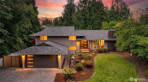 14837 Se Fairwood Blvd, Renton, WA, 98058-8527 | Card Image
