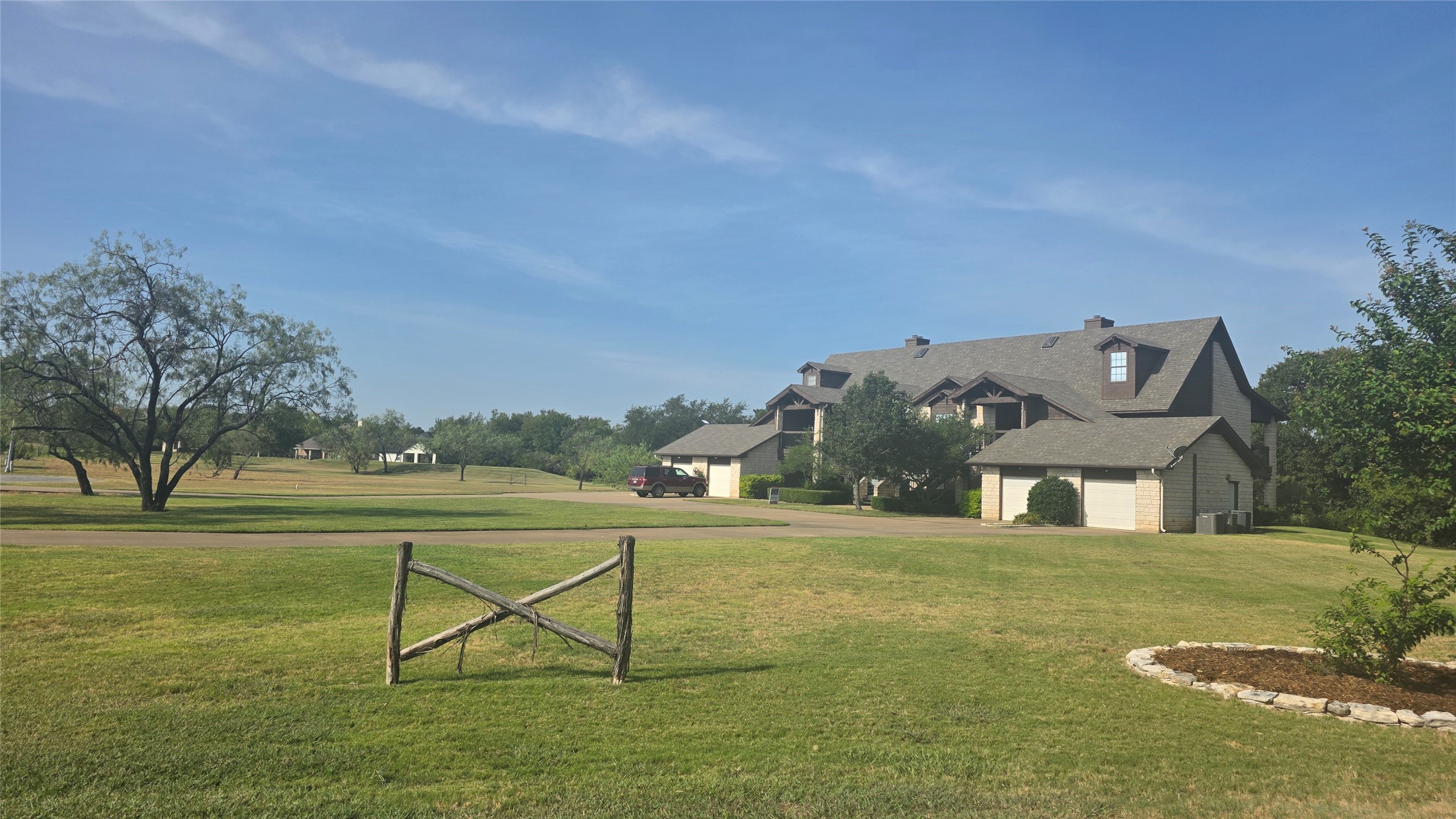 Land in Whitney 5
