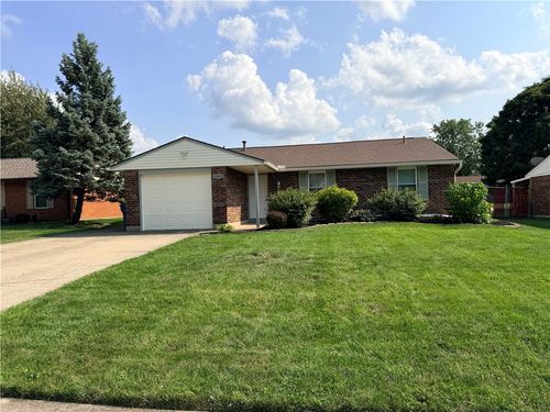 6068 Shull Rd, Huber Heights, OH, 45424-1212 | Card Image