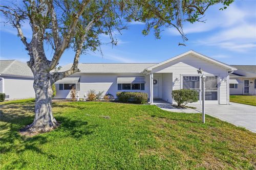 529 Valencia Pl, LADY LAKE, FL, 32159-5617 | Card Image