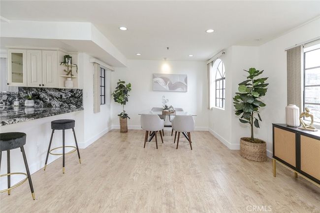 A1 - 501 E Palmer Ave, Condo with 3 bedrooms, 3 bathrooms and 2 parking in Glendale CA | Image 7