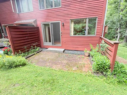 23 Robin Way, Brattleboro, VT, 05301-4277 | Card Image