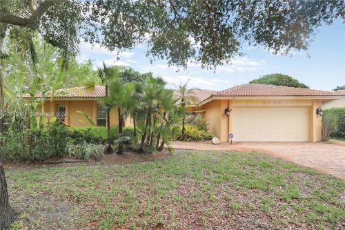 8504 Nw 3rd St, Coral Springs, FL, 33071-7414 | Card Image