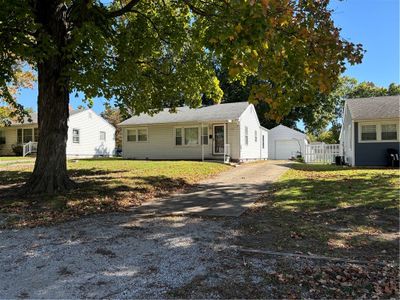 610 Cherry Street, House other with 2 bedrooms, 1 bathrooms and null parking in Pana IL | Image 1