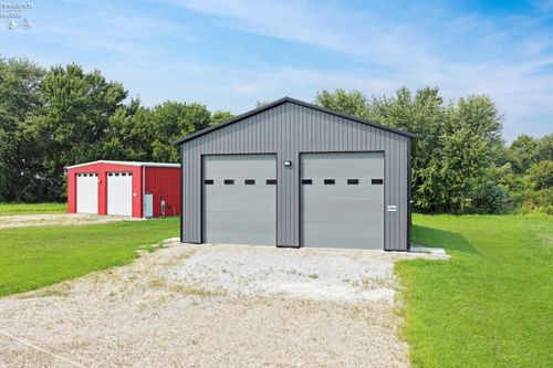 2860 S Danbury Rd, Port Clinton, OH, 43452-3945 | Card Image