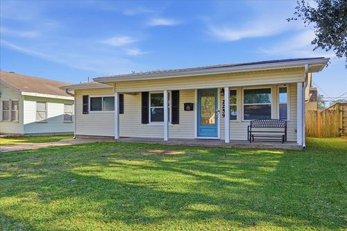 2259 1st St, Port Neches, TX, 77651-3901 | Card Image