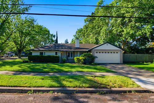 2015 Locust St, Napa, CA, 94559-4459 | Card Image