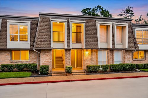 202-12633 Memorial Dr, Houston, TX, 77024-4853 | Card Image