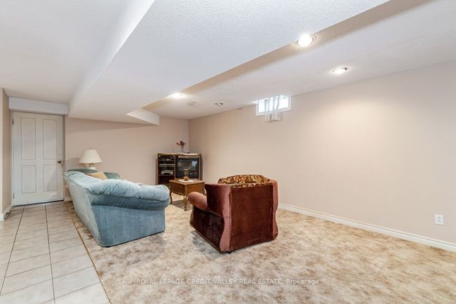 10 Polygon Crt, House other with 4 bedrooms, 3 bathrooms and 4 parking in Brampton ON | Image 30