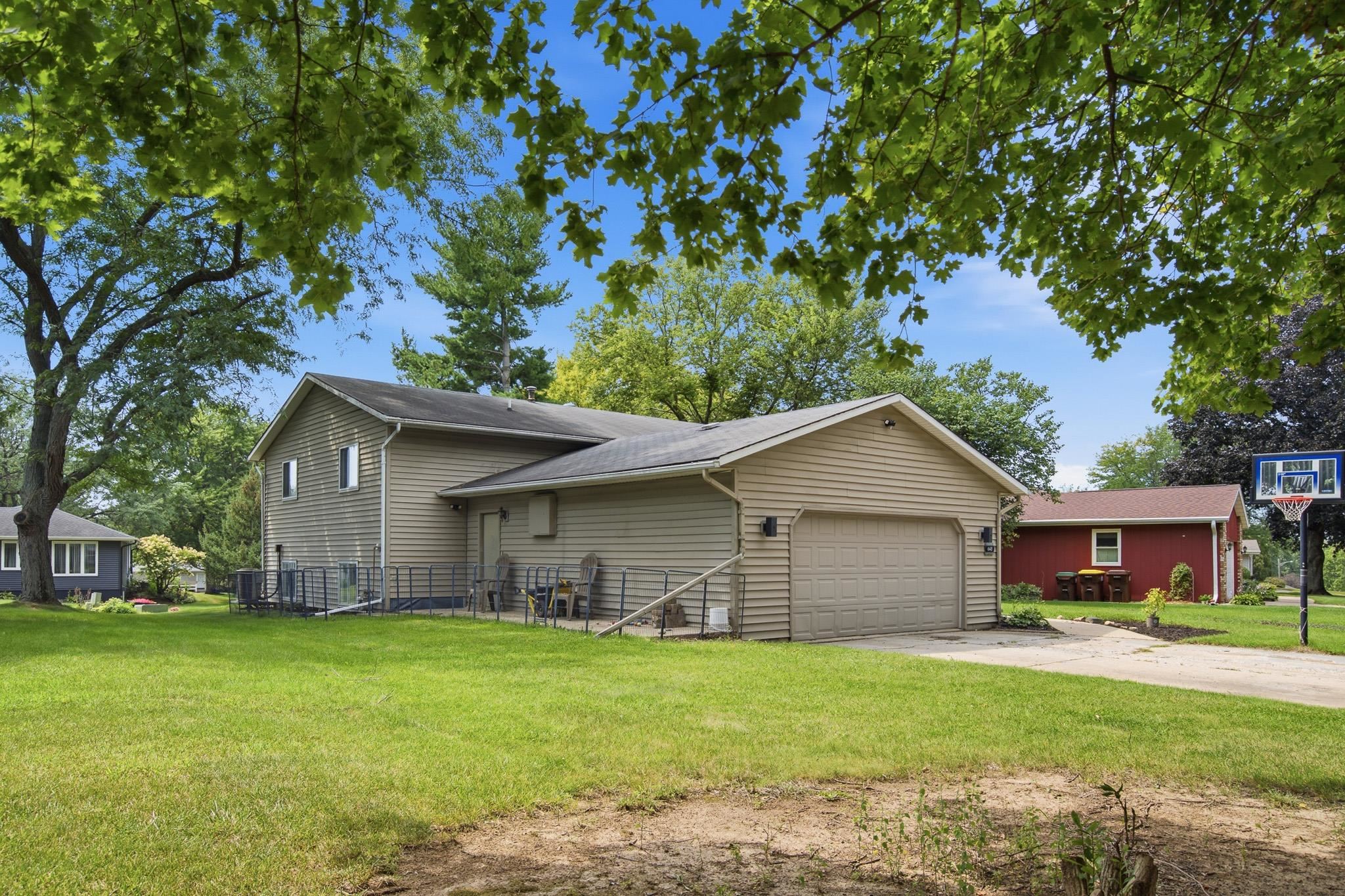Residential in FREEPORT 5