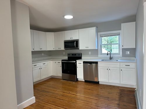 apt-2l-20 Wall St, Foxboro, MA, 02035-2963 | Card Image