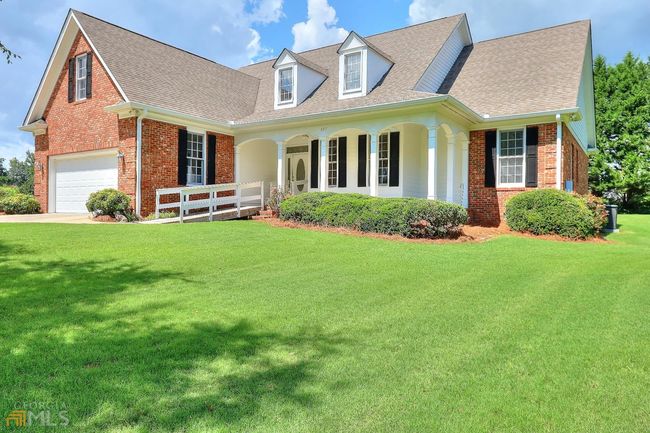 557 Arrowhead Cir, House other with 3 bedrooms, 2 bathrooms and null parking in Rutledge GA | Image 8