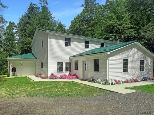 190 Snake Rd, Ebensburg, PA, 15931-7025 | Card Image