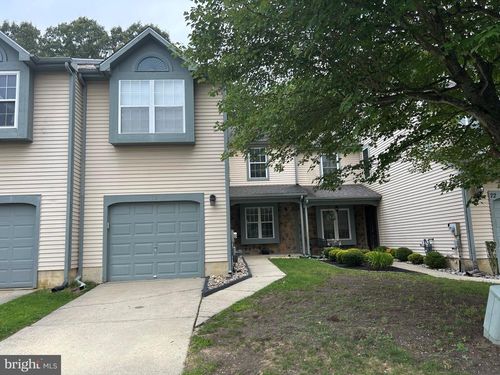 74 Kettlebrook Dr, MOUNT LAUREL, NJ, 08054-2660 | Card Image