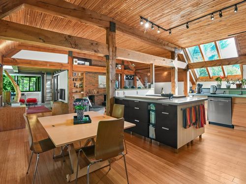 302-125 Redrock Dr, Burlington, VT, 05401-5996 | Card Image