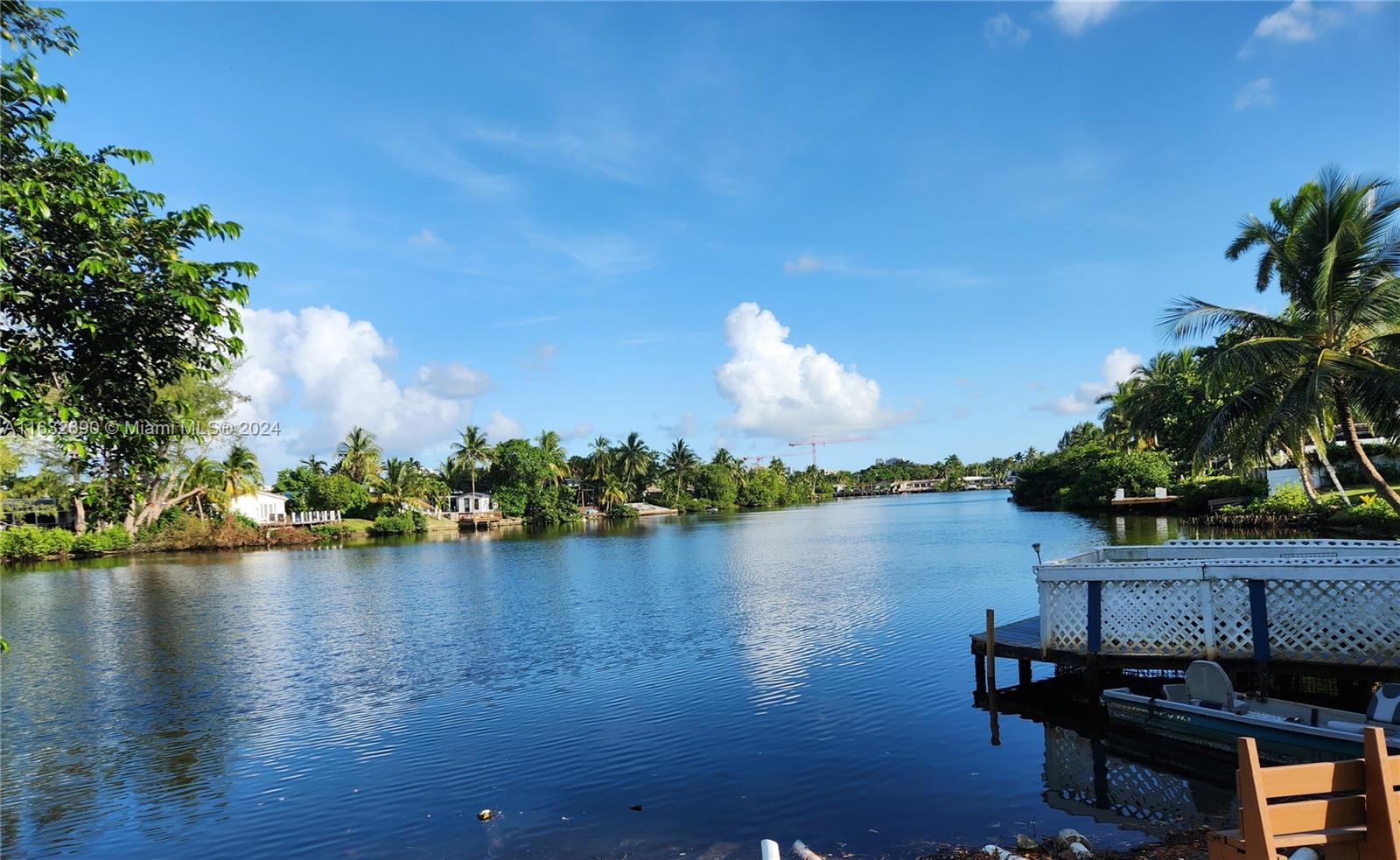 197th St, Miami, FL 33180
