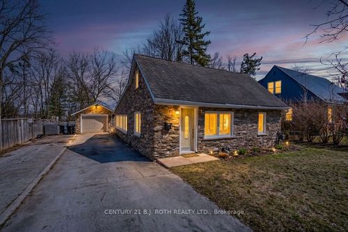 45 Grove St W, Barrie, ON, L4N1M6 | Card Image
