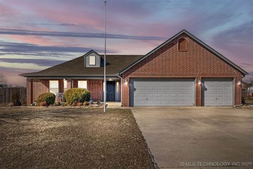 14452 N 71st Eastavenue, Collinsville, OK, 74021 | Card Image