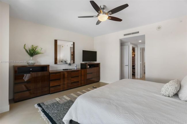 APT-508 - 1 N Ocean Blvd, Condo with 2 bedrooms, 2 bathrooms and null parking in Pompano Beach FL | Image 32