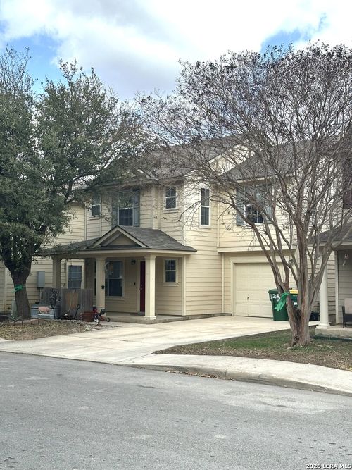 125 Hampton Way, Boerne, TX, 78006-5669 | Card Image