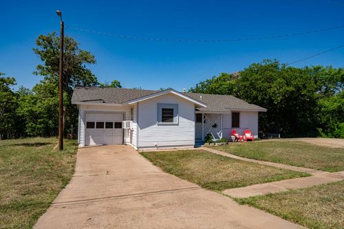 907 E Hamilton St, Stamford, TX, 79553-4417 | Card Image