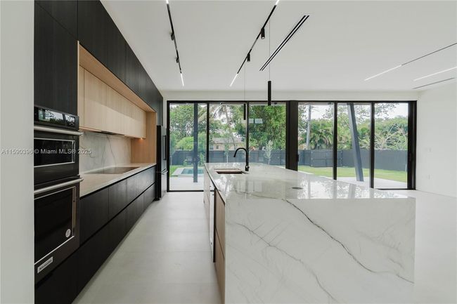 549 East Dr, House other with 4 bedrooms, 4 bathrooms and null parking in Miami Springs FL | Image 19