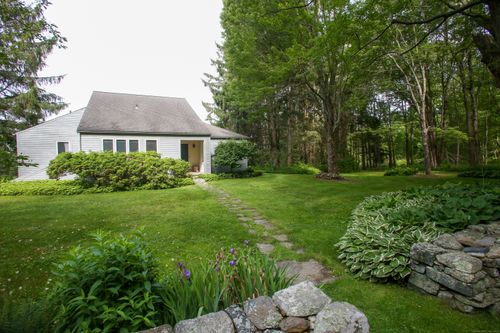 39 Treasure Hill Rd, South Kent, CT, 06785-1410 | Card Image