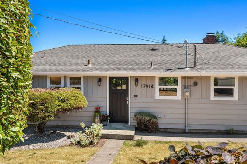 17914 50th Ave S, SeaTac, WA, 98188-4609 | Card Image
