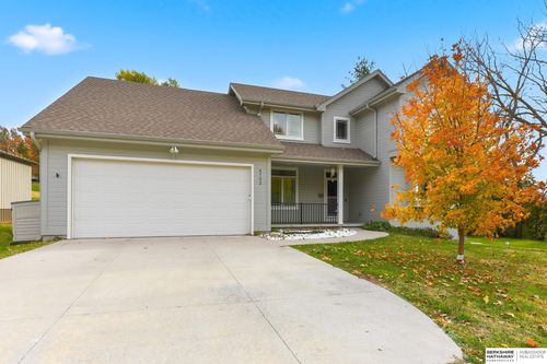 4702 Lakewood Dr, Blair, NE, 68008-6240 | Card Image