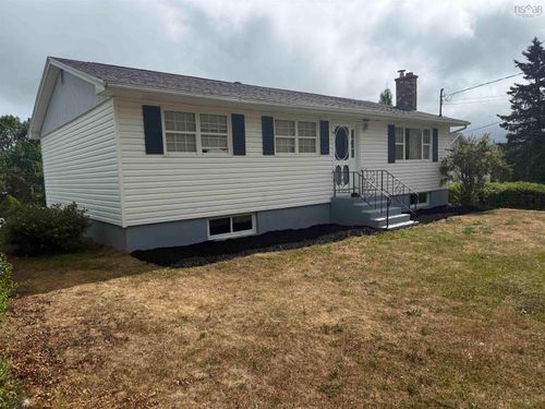 21 John Murray Dr, Enfield, NS, B2T1C9 | Card Image