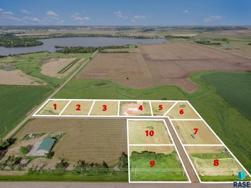 2140 Harvest Creek Ln Lane, Madison, SD, 57042 | Card Image