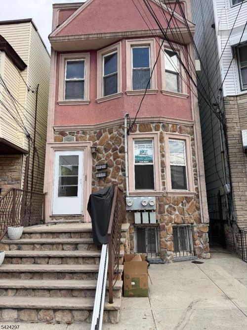 170 Boyd Ave, Jersey City, NJ, 07304-1102 | Card Image