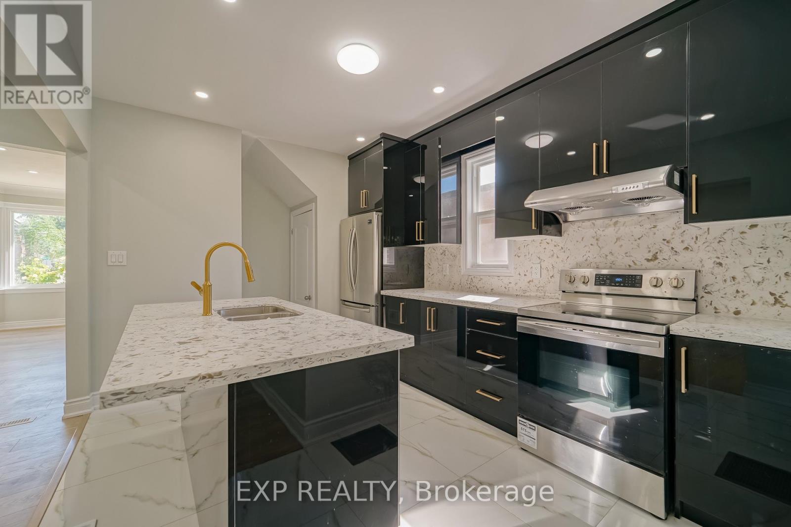 Residential Lease in Hamilton (Homeside) 2