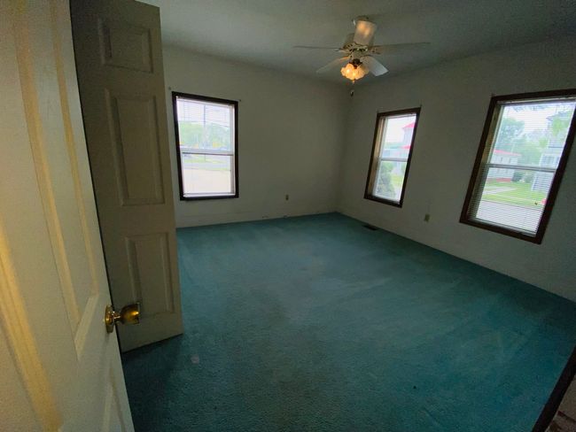 807 W Washington St, House other with 3 bedrooms, 1 bathrooms and 4 parking in Pontiac IL | Image 12
