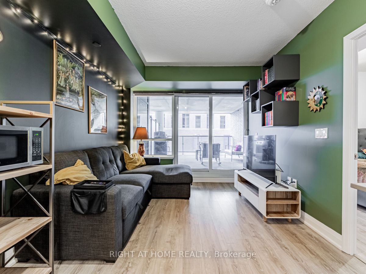 324 26 Gibbs Rd, For Sale in Etobicoke Zoocasa