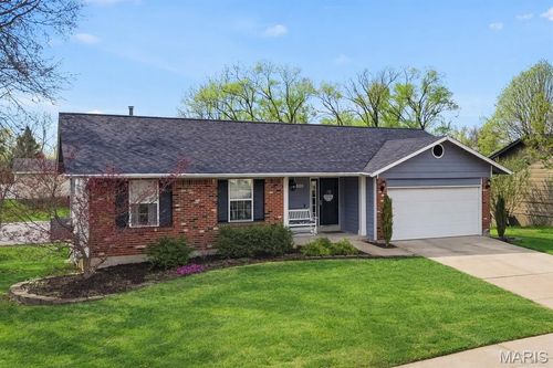 514 Pioneer Dr, Saint Peters, MO, 63376-5003 | Card Image