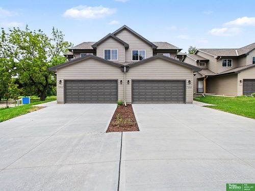7102 N 79th Ct, Omaha, NE, 68122 | Card Image