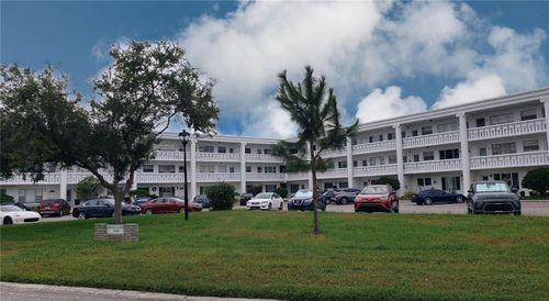 apt-52-2454 Australia Way E, CLEARWATER, FL, 33763-3847 | Card Image