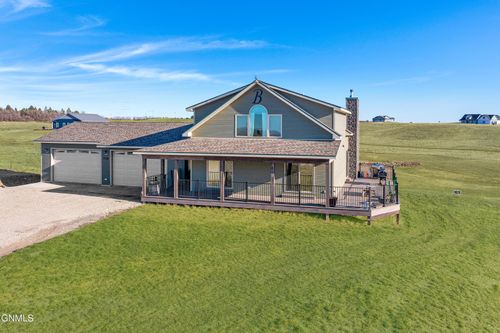 12932 Clark Ct, Williston, ND, 58801-9387 | Card Image