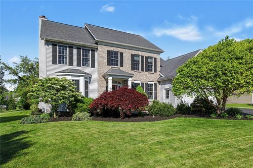 222 Gallant Fox Ln, Webster, NY, 14580 | Card Image