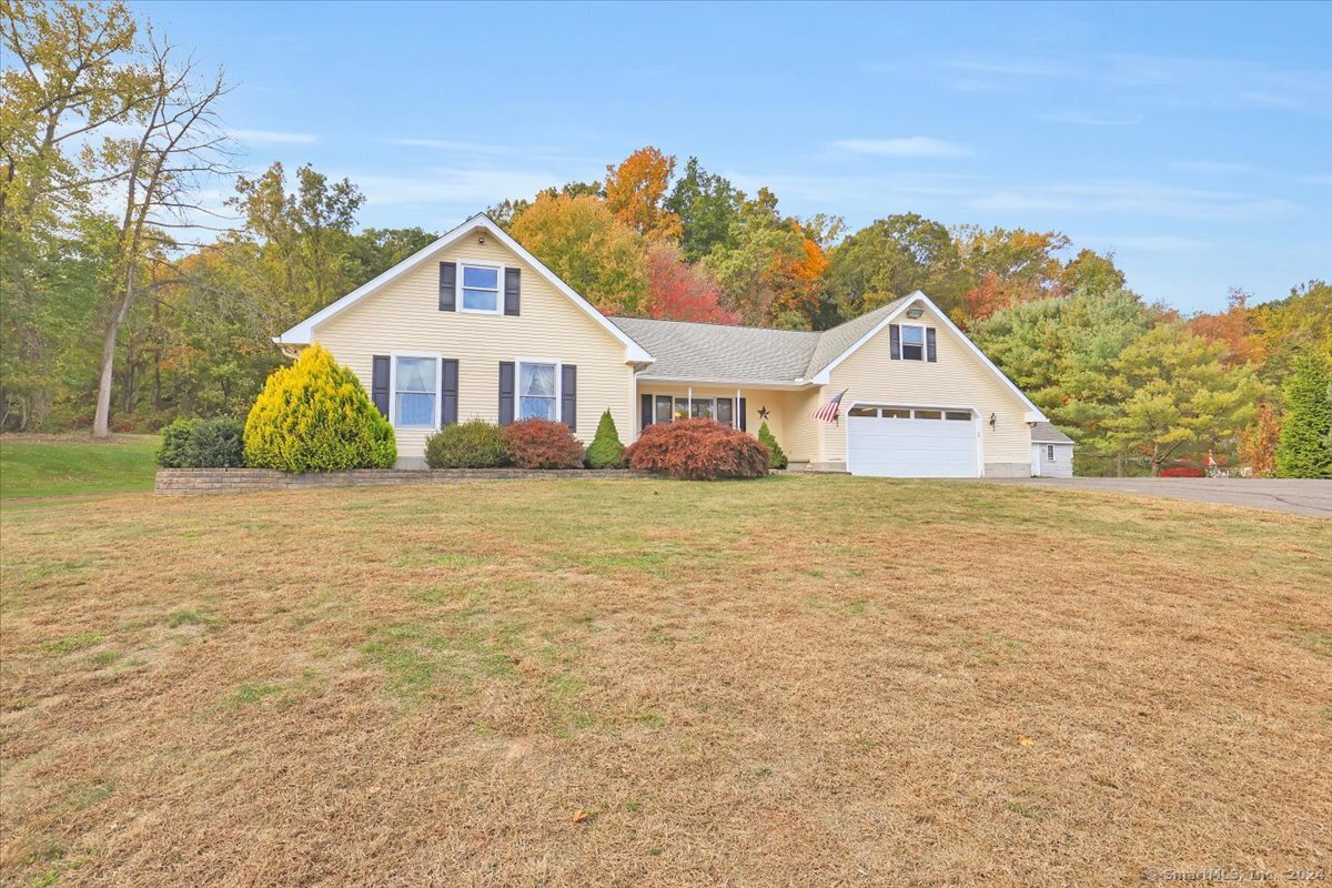 200 Mount Vernon Road, For Sale in Southington Zoocasa